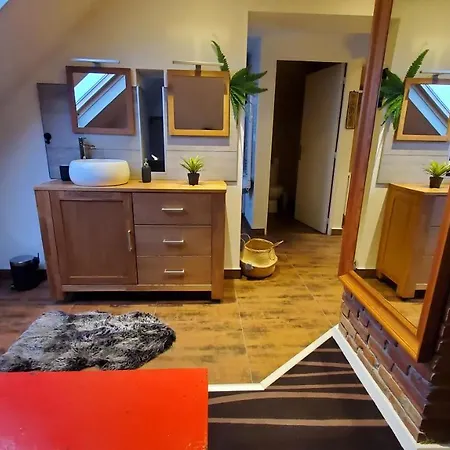 L'auberge De Vauclair Bed and Breakfast