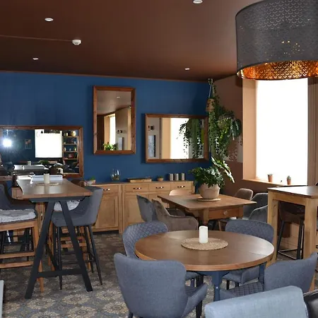 L'auberge De Vauclair 2*
