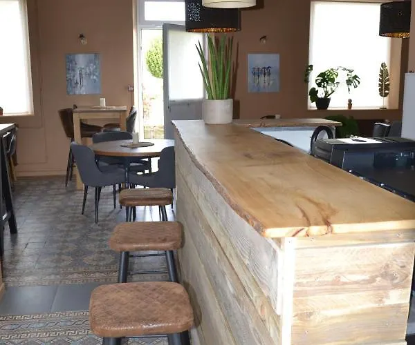 L'auberge De Vauclair Couette-café 3*